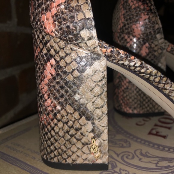 NWOT Sam Edelman Snake Print Heels - Picture 5 of 8